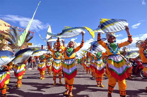 TUNA FESTIVAL .